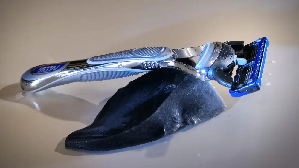 Как заточить лезвие бритвы Gillette