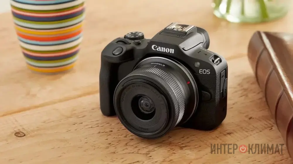 Як вибрати камеру Canon EOS R